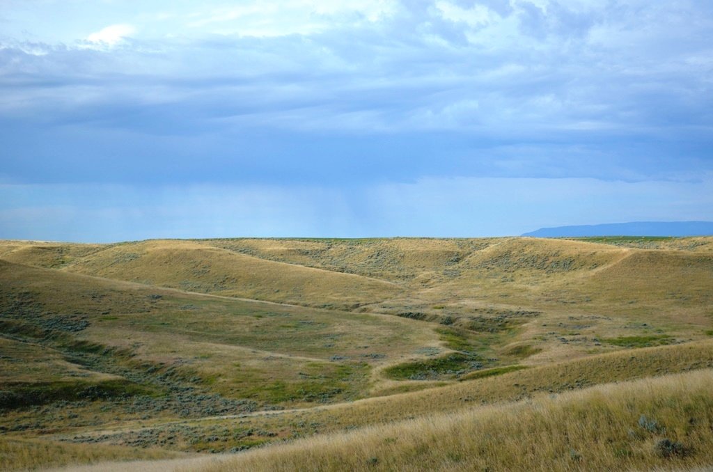 Smith 690 341,500 Huntley, MT Montana Farm and Ranch Brokers